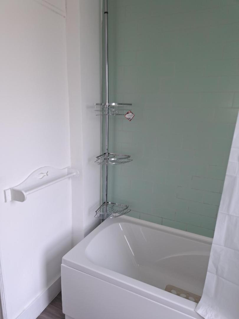 Double Room Available- London Seven Kings Seven Kings Train Station Ίλφορντ Εξωτερικό φωτογραφία